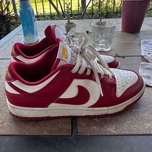 Nike dunk red usc